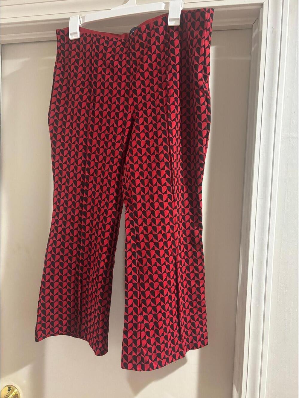 Maeve Anthropologie Pants Womens LG Red Black Heart Print Cropped Flare Retro